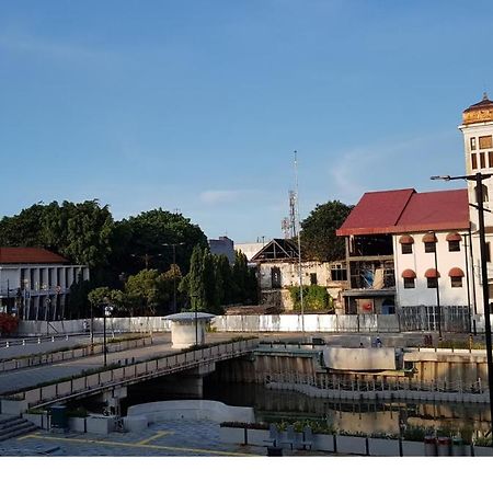 Hotel Dequr Jakarta Kota Esterno foto
