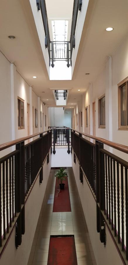 Hotel Dequr Jakarta Kota Esterno foto